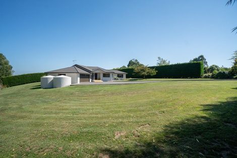 Photo of property in 34 Schnell Drive, Kelvin Grove, Palmerston North, 4414