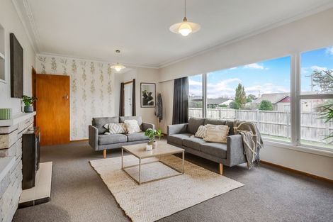 Photo of property in 4a Heath Street, St Andrews, Hamilton, 3200