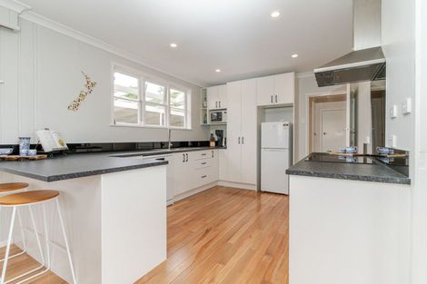 Photo of property in 99 Broadway, Carterton, 5713