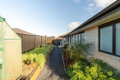 Photo of property in 16 Mccarthy Court, East Taieri, Mosgiel, 9024