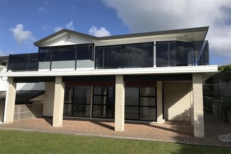 Photo of property in 18 Savoy Road, Orewa, 0931