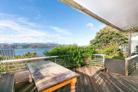 Photo of property in 92 Seatoun Heights Road, Seatoun, Wellington, 6022