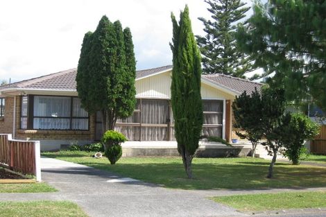 Photo of property in 77 Cardiff Road, Pakuranga, Auckland, 2010