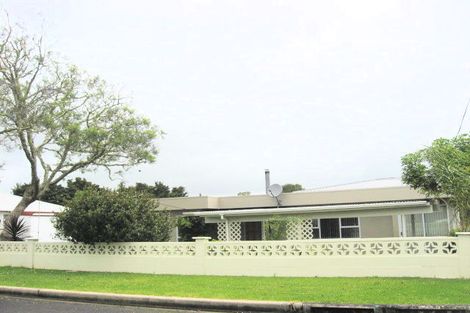 Photo of property in 27 George Point Road, Onerahi, Whangarei, 0110