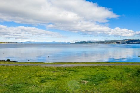 Photo of property in 175b Lake Terrace, Hilltop, Taupo, 3330