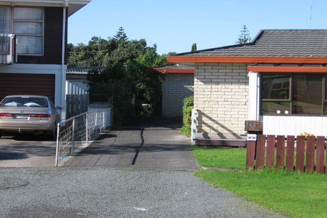 Photo of property in 1a Milton Road, Orewa, 0931