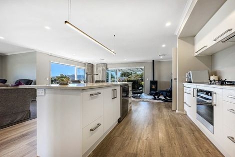 Photo of property in 40 Kittyhawk Drive, Kinloch, Taupo, 3377