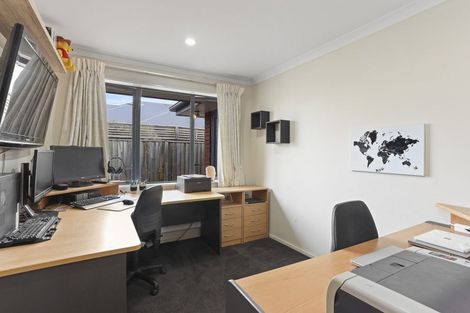 Photo of property in 18 Sycamore Close, Rangiora, 7400