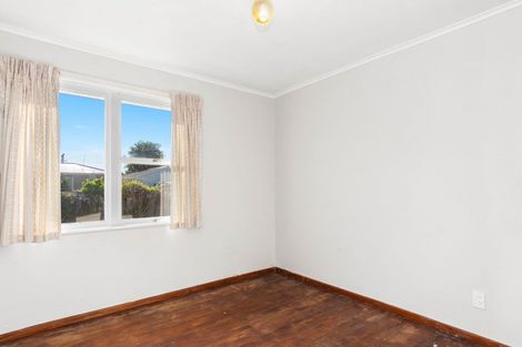 Photo of property in 8 Lee Street, Te Puke, 3119