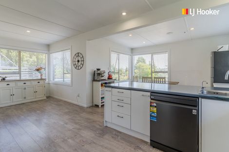 Photo of property in 19 Koremata Street, Green Island, Dunedin, 9018