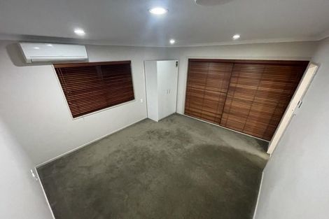 Photo of property in 232 Botany Road, Golflands, Auckland, 2013