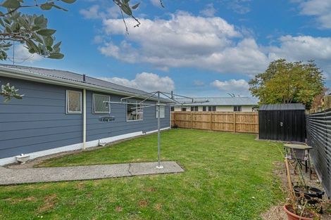Photo of property in 24 Chadwick Place, Highbury, Palmerston North, 4412