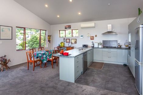 Photo of property in 208 Russell Bruce Place, Onemana, Whangamata, 3691