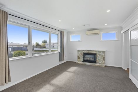 Photo of property in 4 Ross Street, Levin, 5510
