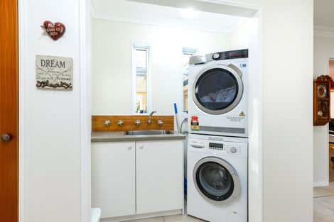 Photo of property in 40-42 Waikawa Road, Picton, 7220