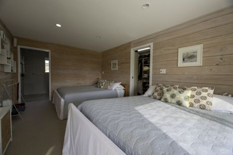 Photo of property in 16 Te Akau Drive, Russell, 0272