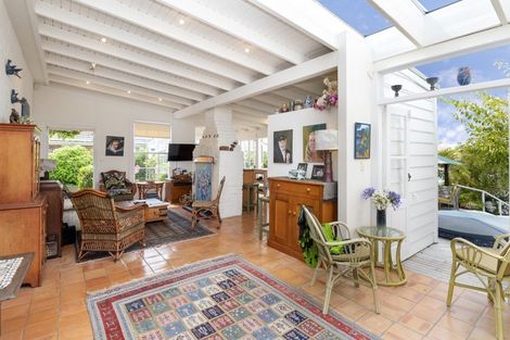 Photo of property in 159 Bleakhouse Road, Mellons Bay, Auckland, 2014