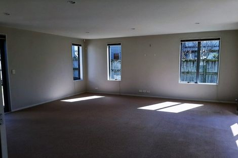 Photo of property in 35 Magma Crescent, Stonefields, Auckland, 1072
