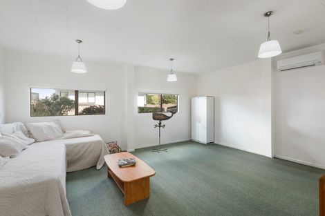 Photo of property in 16 Pohutukawa Drive, Athenree, Katikati, 3177