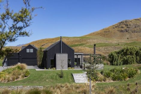 Photo of property in 84 Threepwood Road, Lake Hayes, Queenstown, 9371