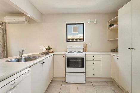 Photo of property in 7/17 Devon Street, Sydenham, Christchurch, 8023