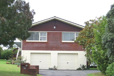 Photo of property in 18 Colwill Road, Massey, Auckland, 0614