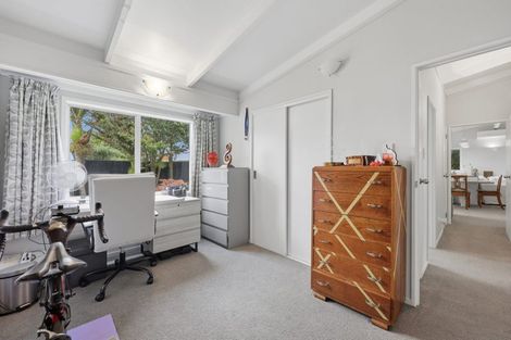 Photo of property in 100 Torkar Road, Clarks Beach, 2122