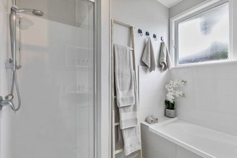 Photo of property in 1/235 Rangatira Road, Beach Haven, Auckland, 0626