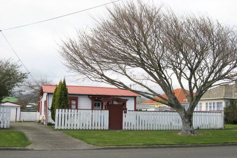 Photo of property in 156 Cambridge Street, Levin, 5510