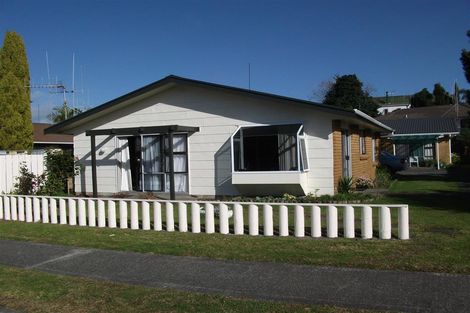 Photo of property in 32 Sylvania Drive, Matua, Tauranga, 3110