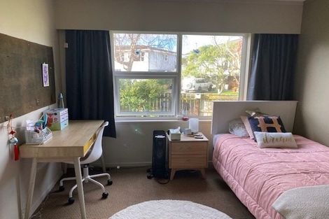 Photo of property in 70 Oriel Avenue, Tawa, Wellington, 5028