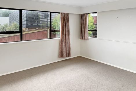 Photo of property in 18 Chester Street, Levin, 5510