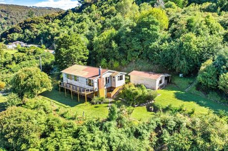 Photo of property in 24 Tui Terrace, Waipori Falls, Outram, 9073