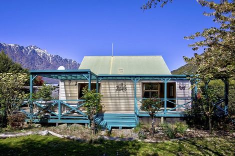 Photo of property in 14 Kawarau Place, Frankton, Queenstown, 9300