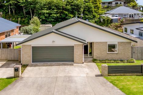 Photo of property in 24 Moulton Street, Moturoa, New Plymouth, 4310