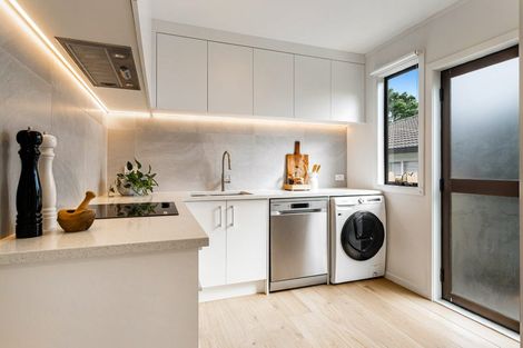 Photo of property in 1/452 Hibiscus Coast Highway, Orewa, 0931