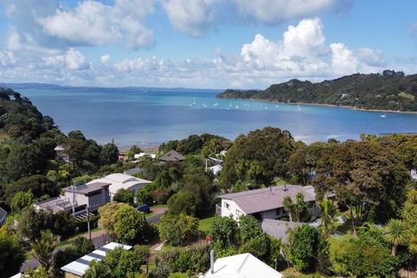Photo of property in 10 Makora Avenue, Oneroa, Waiheke Island, 1081