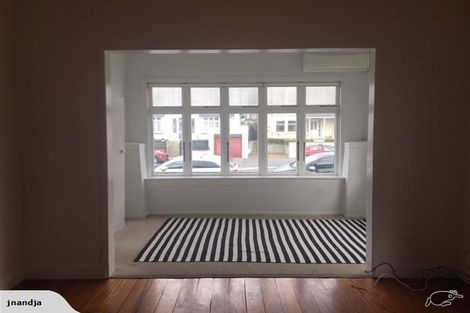 Photo of property in 137 Onepu Road, Lyall Bay, Wellington, 6022