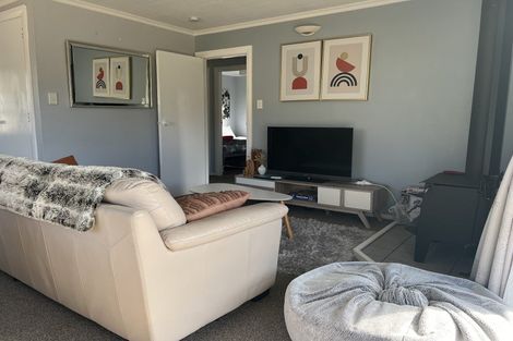 Photo of property in 28 Esther Street, Martinborough, 5711