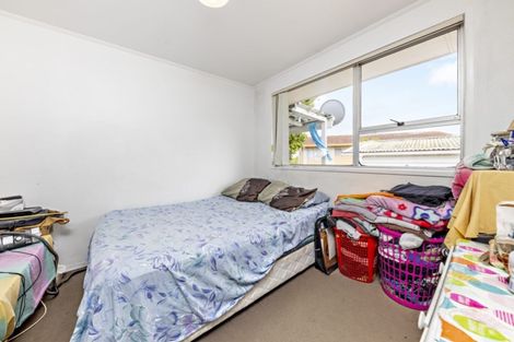 Photo of property in 14 Frobisher Way, Clendon Park, Auckland, 2103