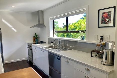 Photo of property in 1/37 Wolsley Avenue, Milford, Auckland, 0620