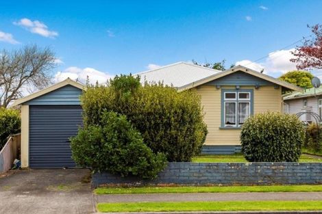 Photo of property in 21 Disraeli Street, Hawera, 4610