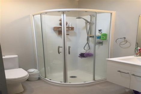 Photo of property in 87 One Tree Point Road, One Tree Point, 0118