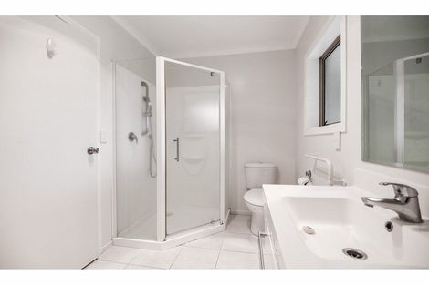 Photo of property in 23/64 Kawaha Point Road, Kawaha Point, Rotorua, 3010