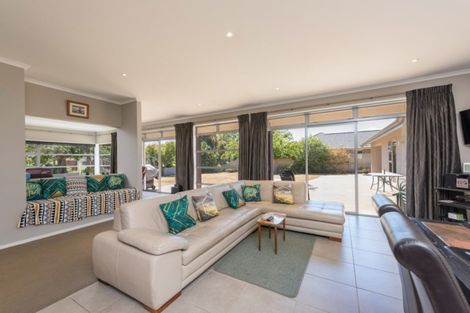 Photo of property in 15 Aratia Way, Richmond, 7020