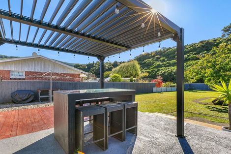 Photo of property in 65 Gillespies Road, Birchville, Upper Hutt, 5018