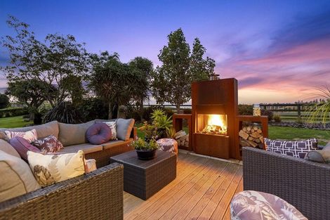 Photo of property in 418 Kaipikari Road, Urenui, 4375