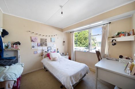 Photo of property in 11 Citril Place, Red Hill, Papakura, 2110