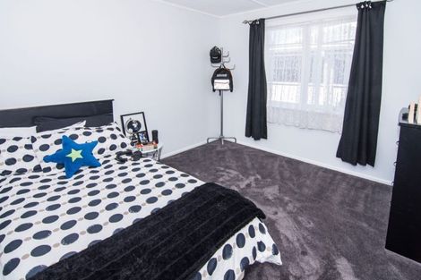 Photo of property in 14 Wavell Crescent, Lansdowne, Masterton, 5810