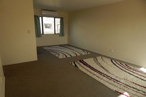 Photo of property in Lynn Park Terrace, 13/12 Ambrico Place, New Lynn, Auckland, 0600